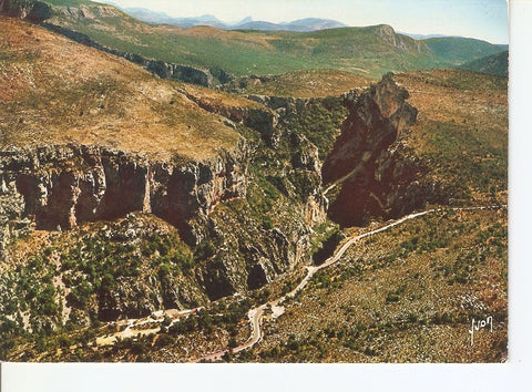 Postal 033142 : Gorges du Verdon. Aux Cavaliers des Basses-Alpes