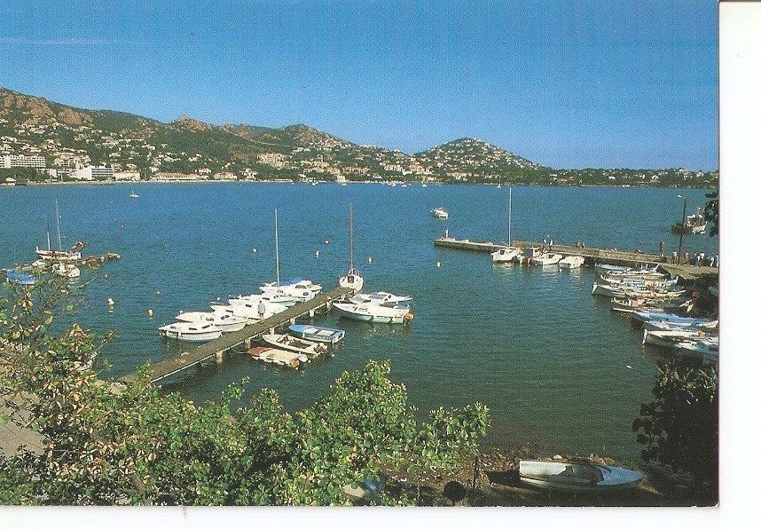 Postal 033147 : La Cote dAzur. Agay. Le port