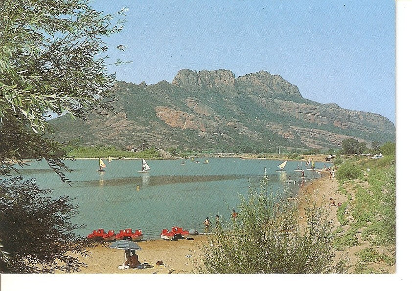 Postal 033151 : Roquebrune sur Argens. Le Rocher - Le lac
