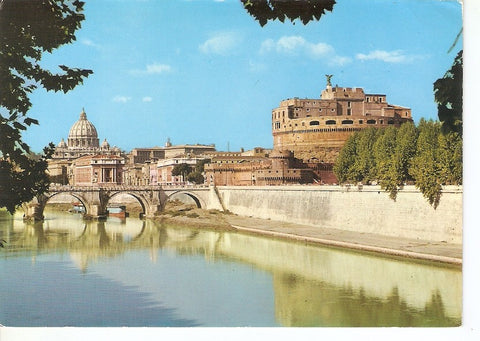Postal 033334 : Roma. Sanit Angelos Castle and Basilica of Saint Peters from the Tiber Bank