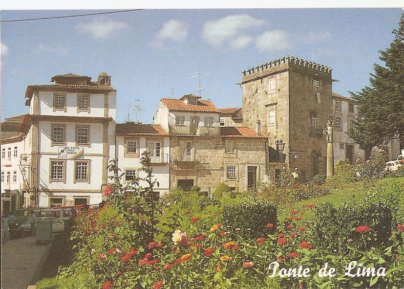 Postal 033433 : Portugal. Ponte de Lima praça da Republica