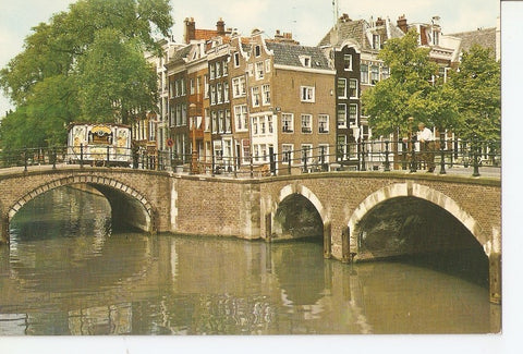 Postal 033484 : Amsterdam / Holland. At Seven Bridges