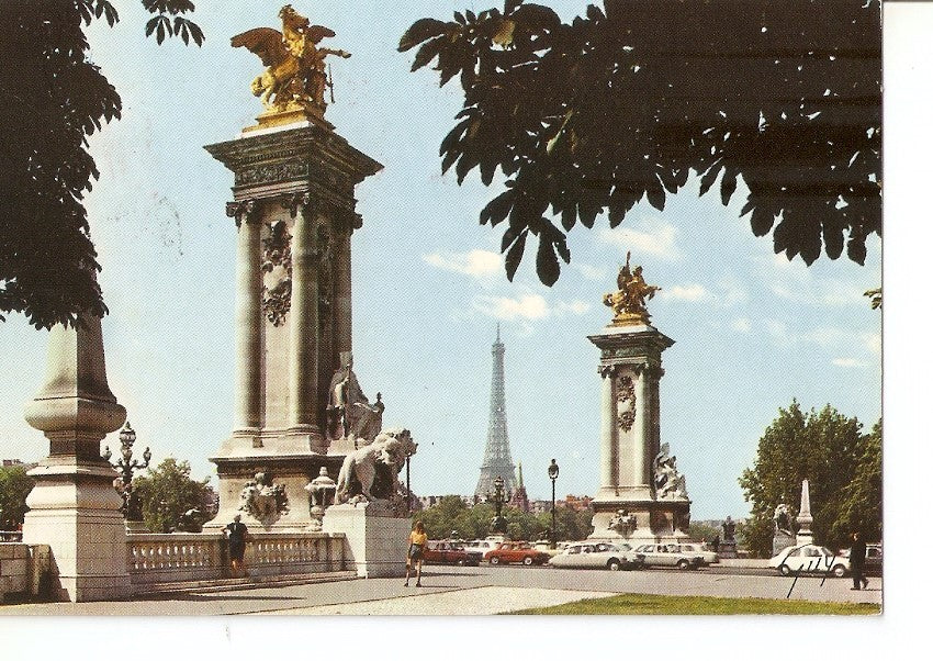 Postal 033531 : Le Pont Alexandre III au fond la tour Eiffel