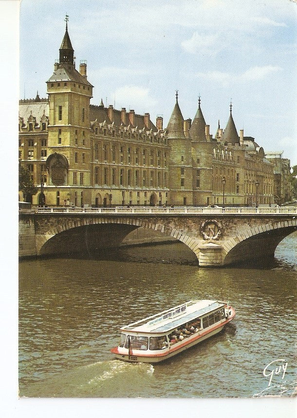 Postal 033532 : La Seine au Pont-au Change et la Conciergerie