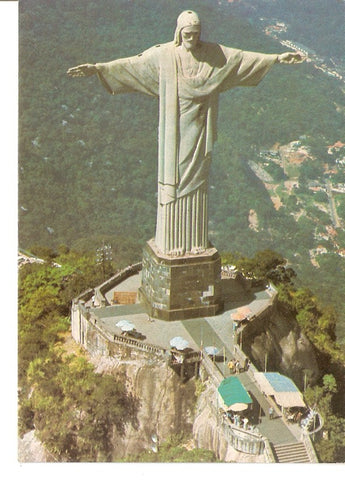 Postal 033815 : Brasil turistico. Rio de Janeiro. Air view of the Monument to the Redeemer Christ on the Corcovado rock