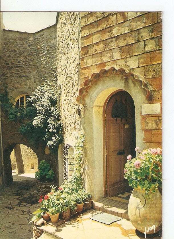 Postal 033900 : La Cote dAzur miracle de la nature etude sur un vieux village provençal