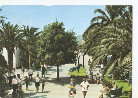 Postal 033908 : Loano. Walk by the seashore