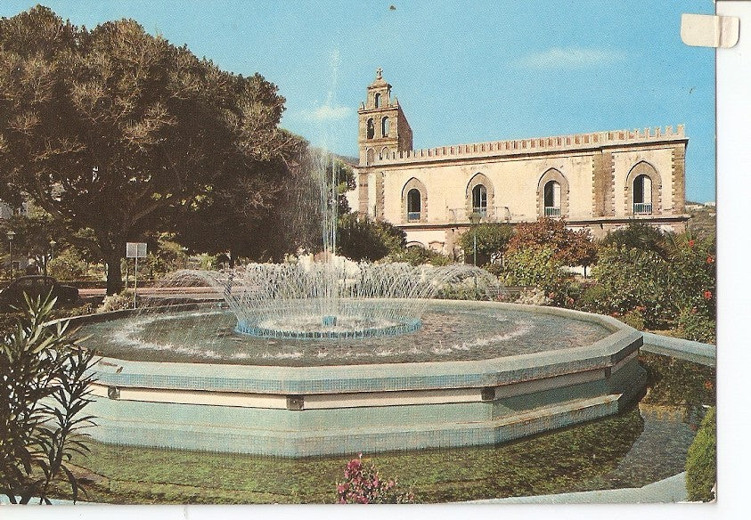 Postal 033909 : Eolie - Isola di Lipari Jardins Mazzini et Mairie
