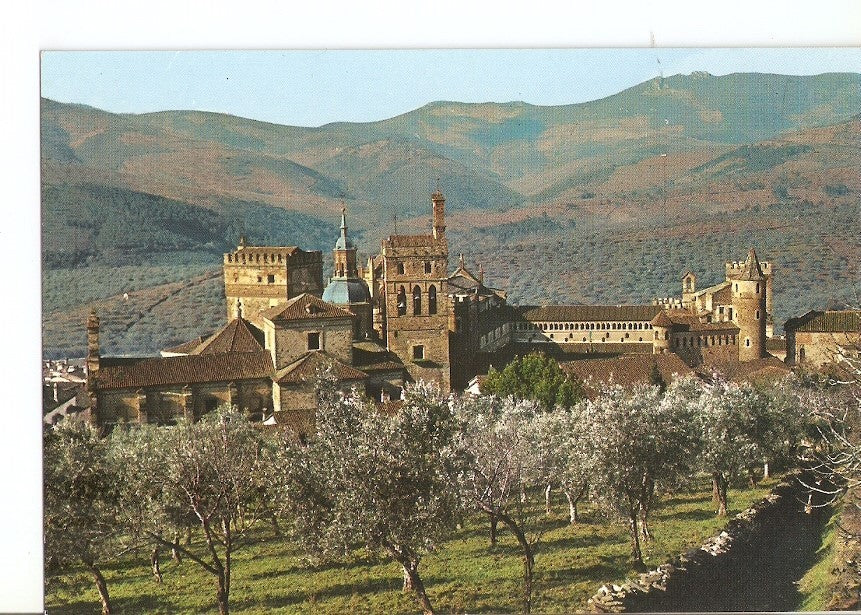 Postal 033987 : Guadalupe. Vista parcial del Monasterio