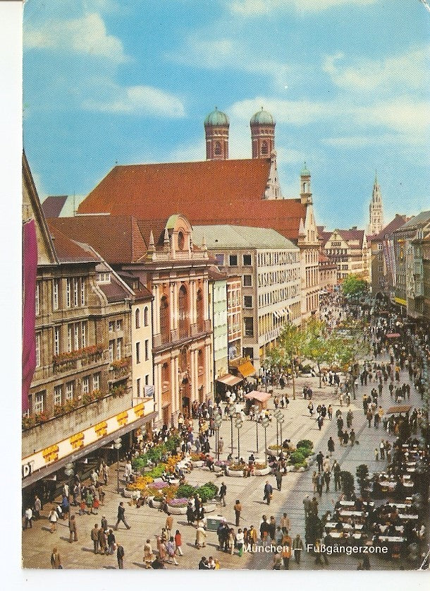 Postal 034160 : Munchen - Munich - Monaco. Vue de zone reservee aux pietons