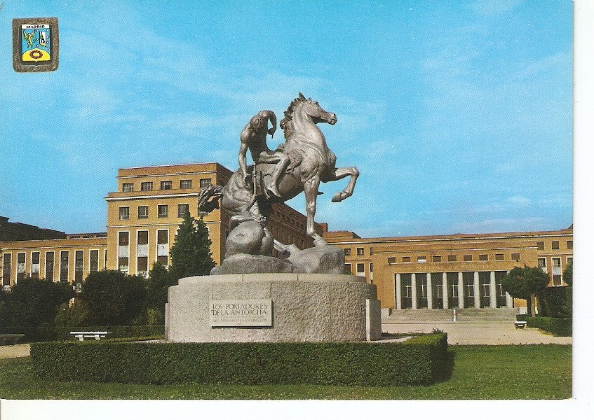 Postal 034214 : Madrid. Ciudad Universitaria. Facultad de Medicina