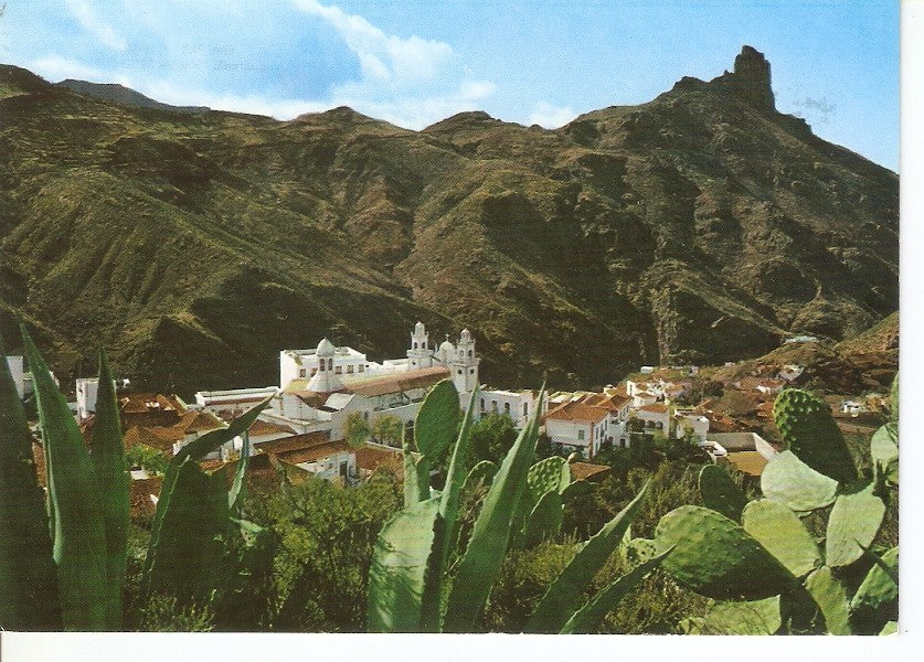 Postal 034229 : Gran Canaria. Vista de Tejeda y el Bentaiga