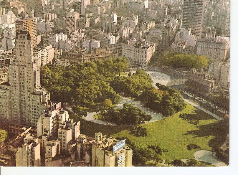 Postal 034302 : Buenos Aires. Vista aerea de la Plaza San Martin