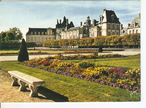 Postal 034368 : Château de Fontainebleau (Seine-et-Marne). The Park and the Castle