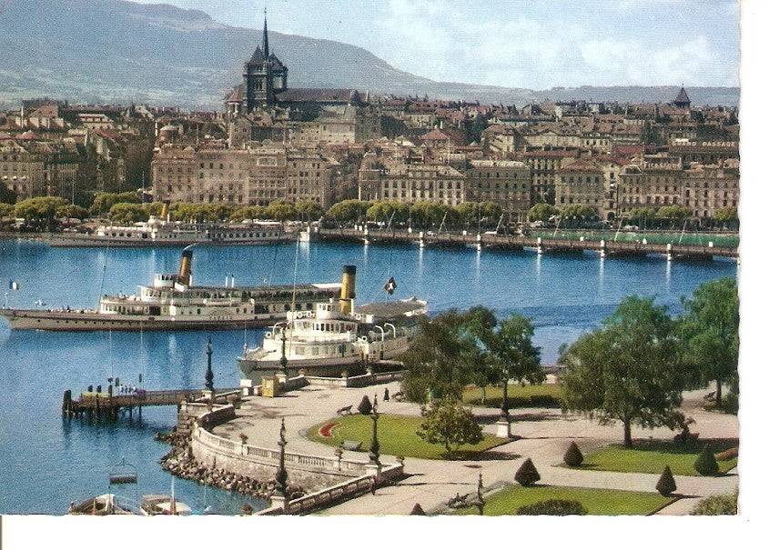 Postal 034729 : Geneve. La Rotonde du quai du Mont Blanc et la ville