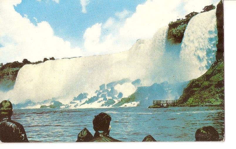 Postal 034762 : Niagara Falls view of the American Falls