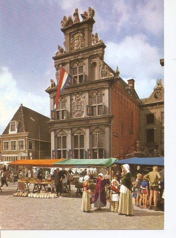 Postal 034828 : Hoorn. Old-time Dutch Market