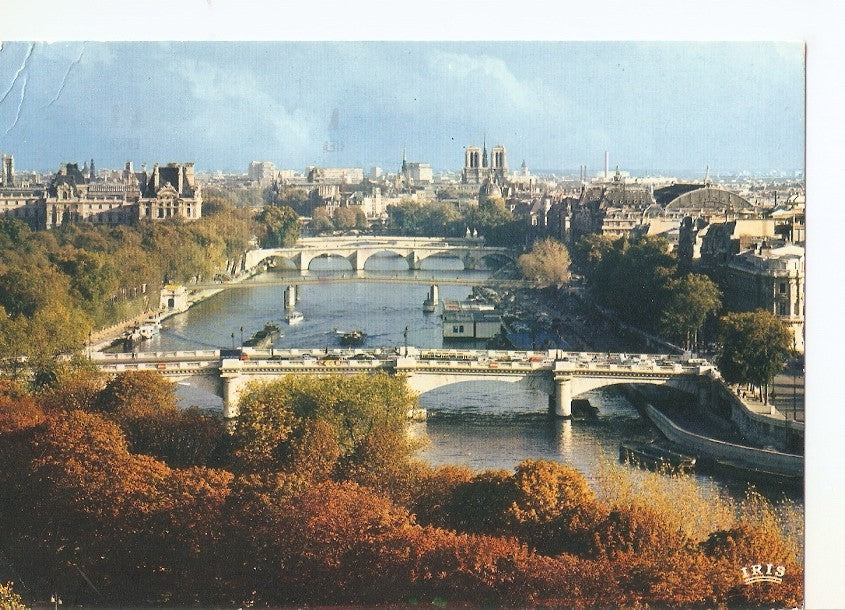 Postal 034975 : Paris. Les bords de la Seine