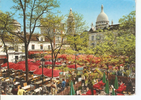 Postal 034986 : Paris. A Montmartre la Place du Tertre et les coupules du Sacre-Coeur