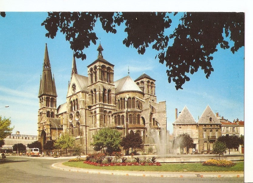 Postal 035011 : Chalons-sur-Marne (Marne). Notre-Dame de Vaux