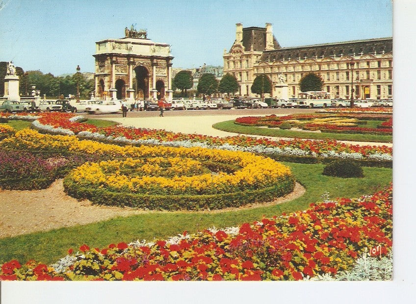 Postal 035258 : Paris. Jardin des Tuileries et lArc de Triomphe du Carrousel