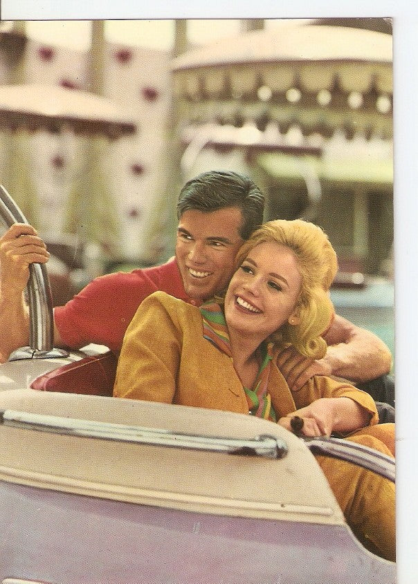 Postal 035362 : Pareja sonriendo