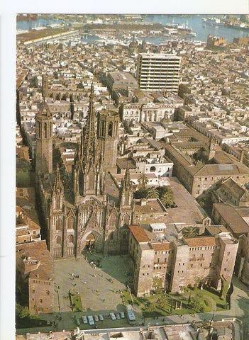 Postal 035466 : Barcelona vista en helicoptero. Catedral y Barrio Gotico