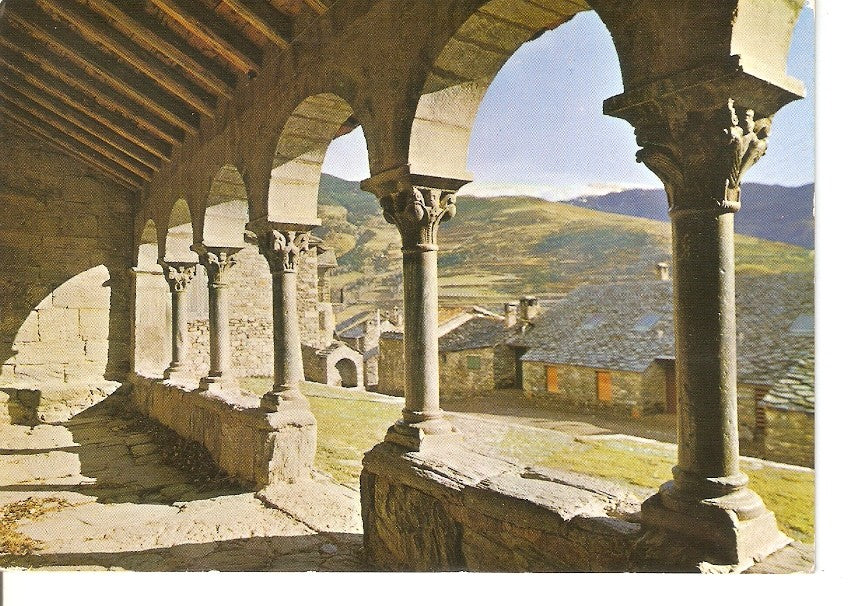 Postal 035487 : Caralps (Gerona). Portico de la Iglesia romanica siglo X