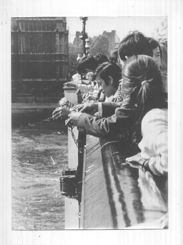 Foto Prensa numero 148: Refugiados vietnamitas en Londres