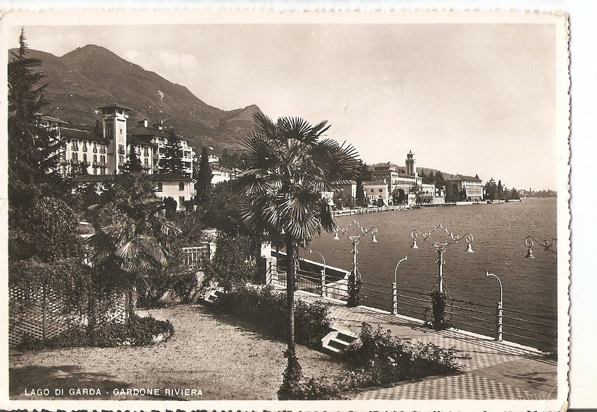 Postal 035676 : Lac de Garda -Gardone Riviere