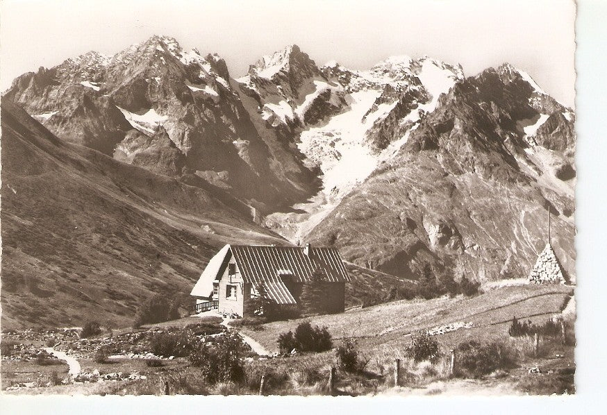 Postal 035747 : En Dauphine. Jardin alpin au Col du Lautaret. Les Pics de Neige du Lautaret