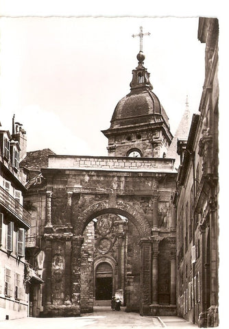 Postal 035774 : Besançon (Doubs). La Porte Norte et la Cathedrale Saint-Jean