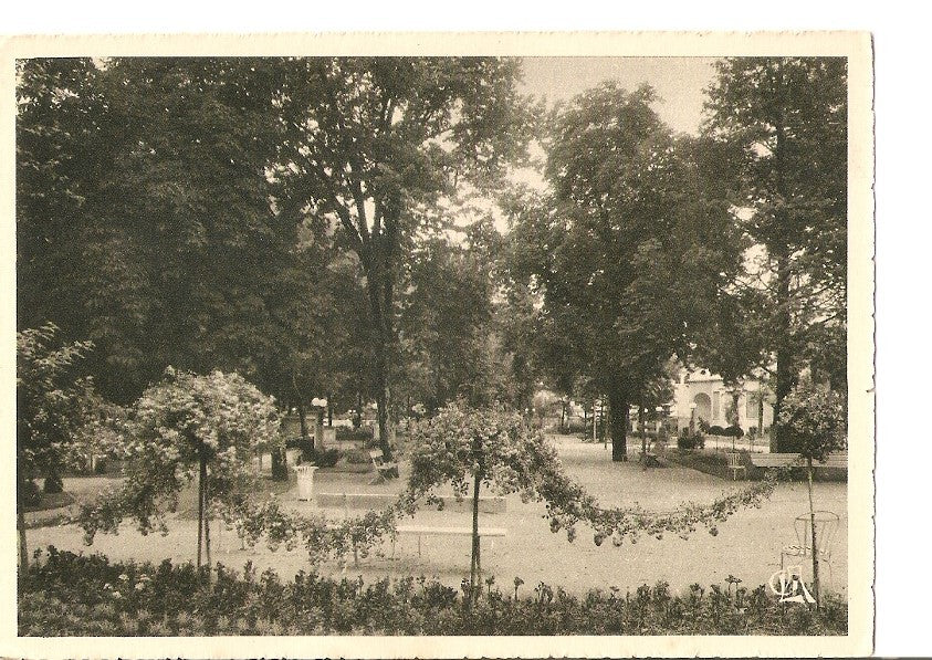 Postal 035781 : Vals-les-Bains. Parc de lintermittente vu de la Roseraie