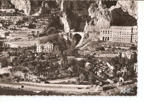 Postal 035785 : En Cote dAzur. Menton. Frontiere Franco-Italienne le Pont Saint-Louis