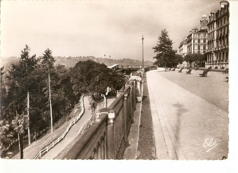 Postal 036128 : Pau (Basses-Pyrenees). Le Boulevard des Pyrenees