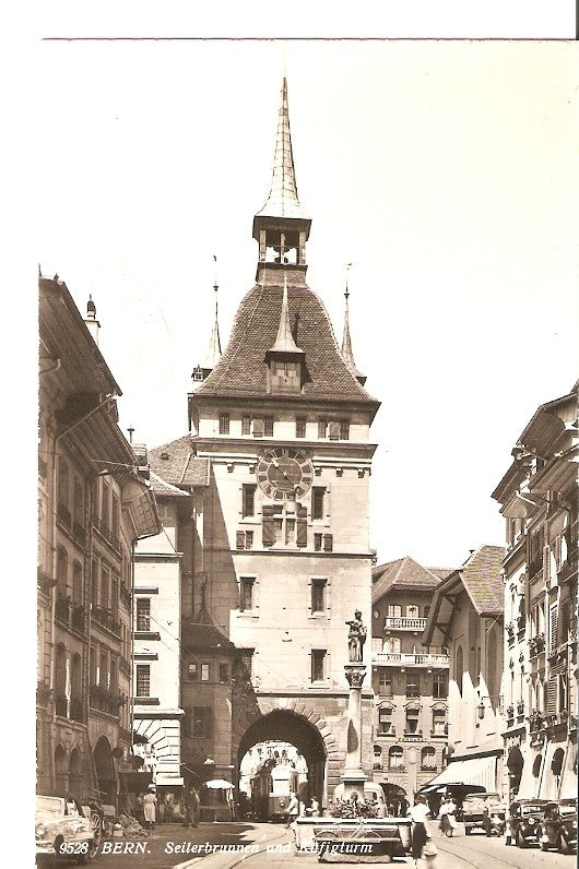 Postal 036195 : Berne. Seiler Fountain with Cage Tower