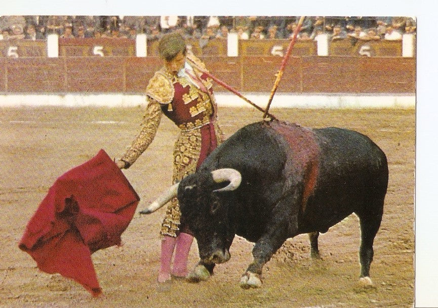 Postal 036225 : Toros El Cordobes. Pase con la derecha