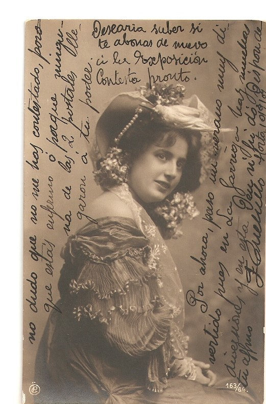 Postal 036291 : Mujer con traje de la epoca