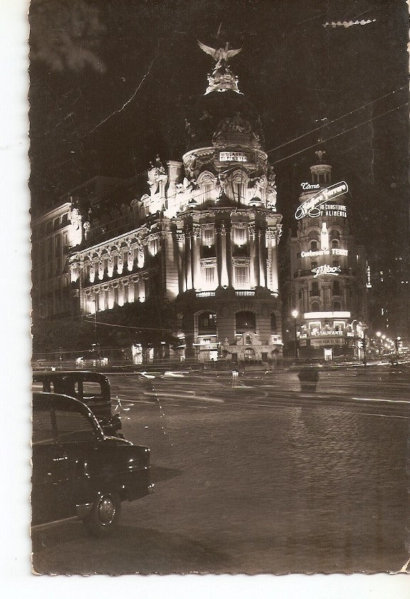 Postal 036444 : Madrid. Edificio de la Union y el Fenix Español iluminado