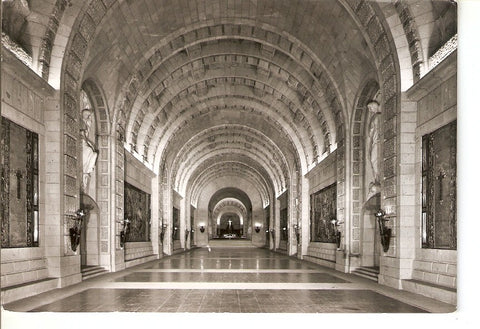 Postal 036506 : Santa Cruz del Valle de los Caidos. Cripta-Basilica. Vista de la nave central