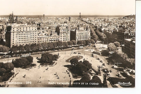 Postal 036533 : Barcelona. Plaza Cataluña y vista de la ciudad