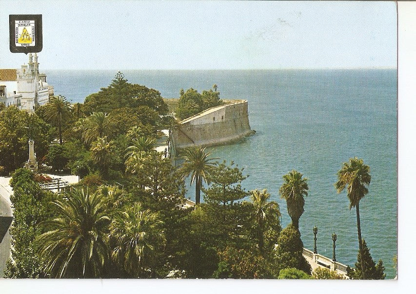 Postal 036985 : Cadiz. Paseo y Monumento al Marques de Comillas