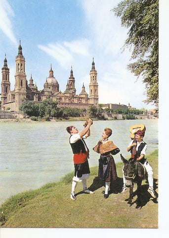 Postal 037259 : Zaragoza. Grupo regional y fondo Basilica