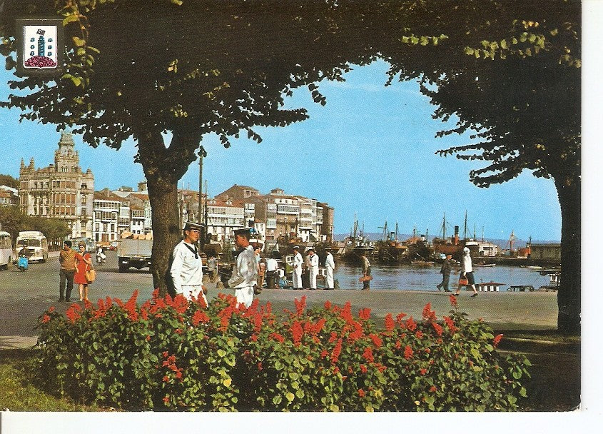 Postal 037319 : La Coruña. The Dock
