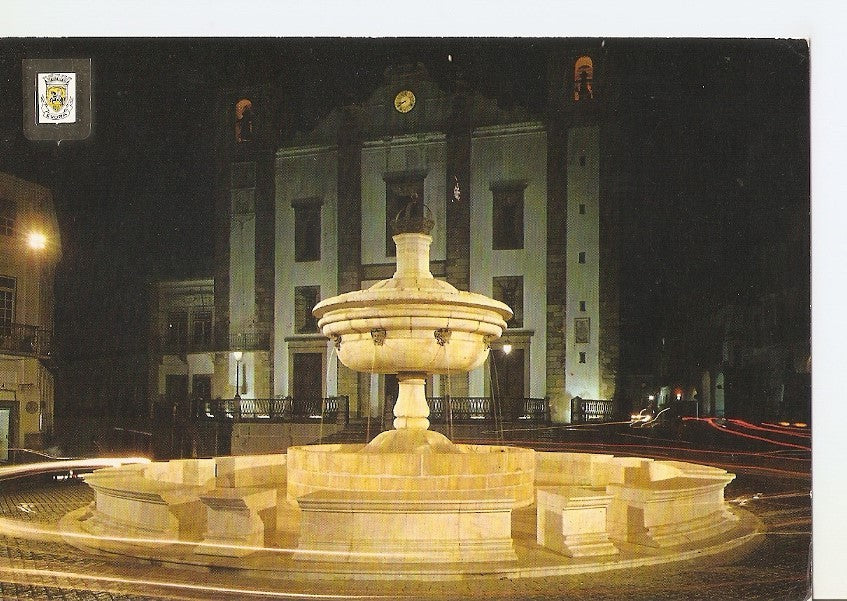 Postal 037332 : Evora (Portugal). Fontaine Henriquina dans la Place du Giralde (Vue Nocturne)