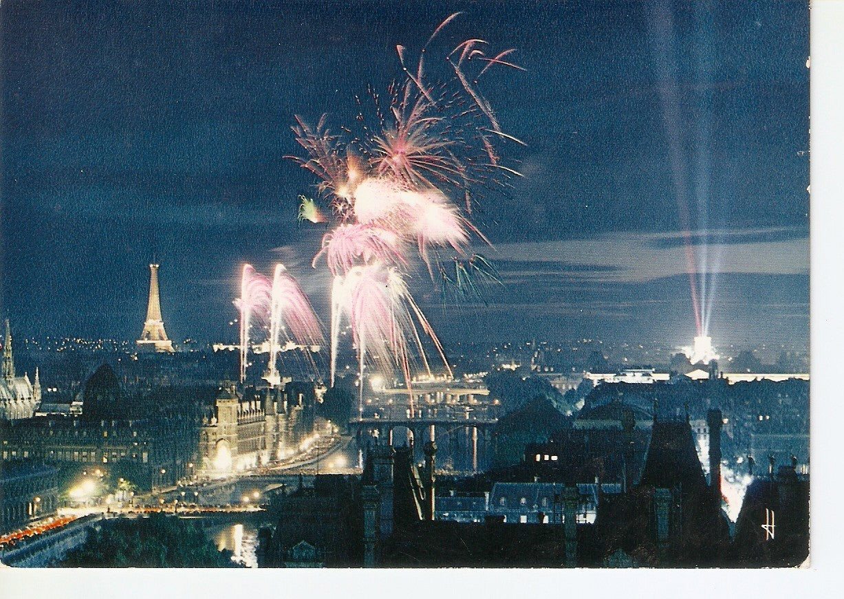 Postal 037657 : Paris Trance. Magie la Nuit. Artifices de Paris