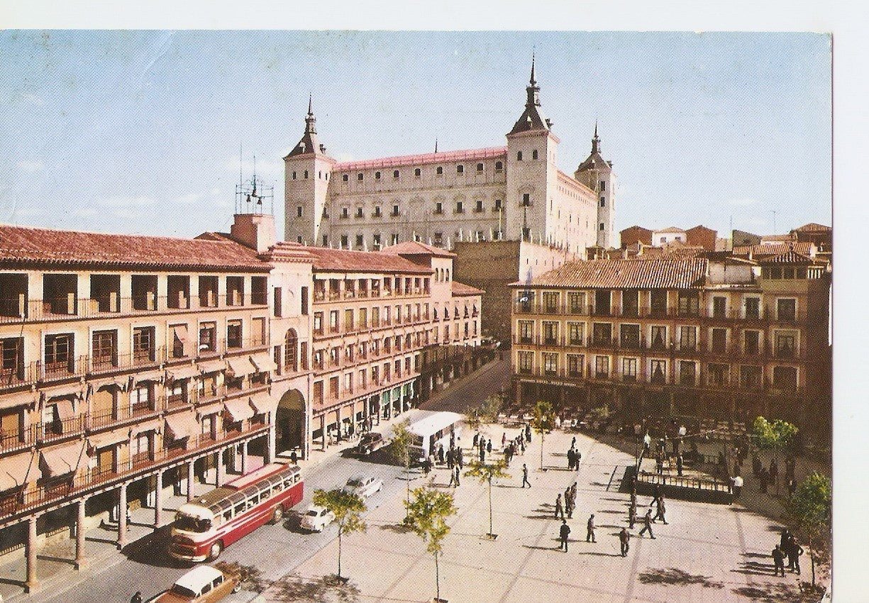 Postal 037843 : Toledo. Plaza de Zocodover y Alcazar