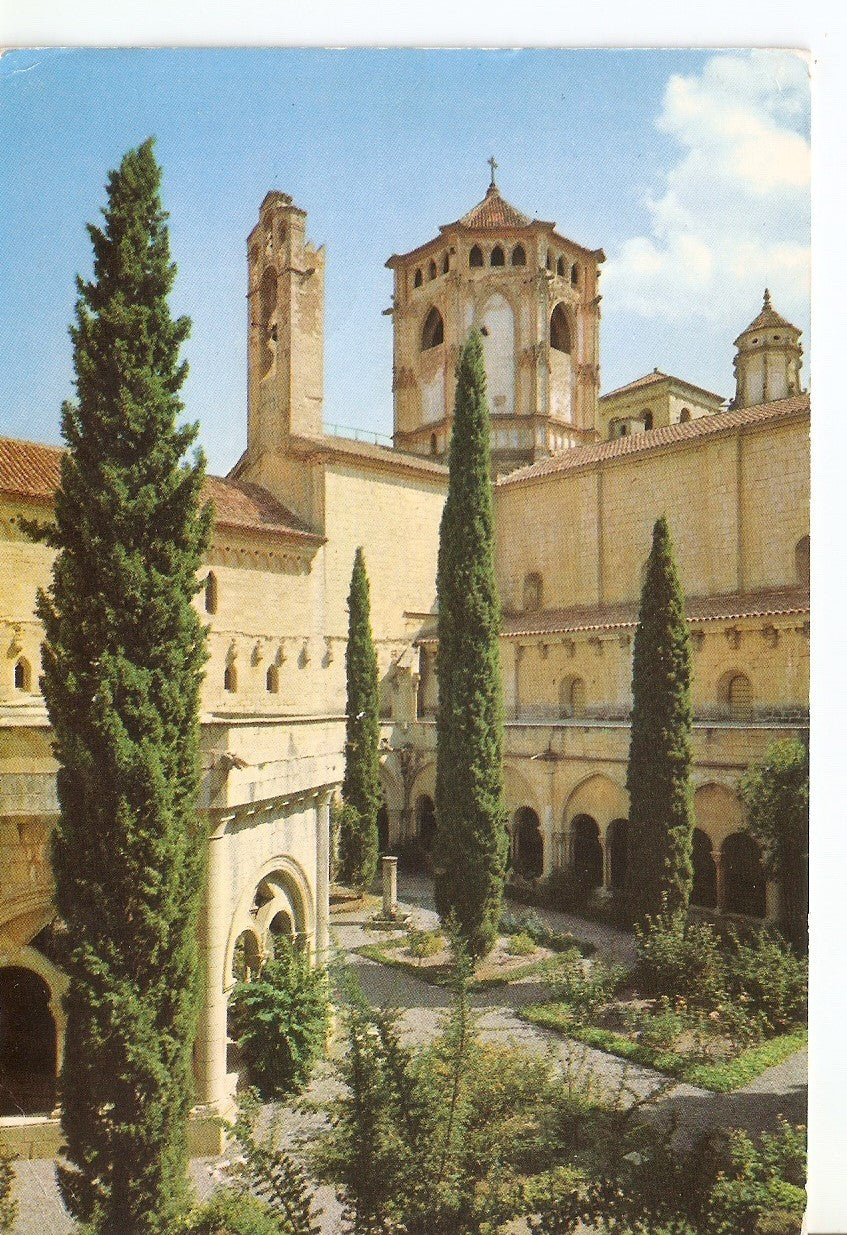 Postal 037878 : Real Monasterio de Poblet. El cimborio desde el jardin del Claustro