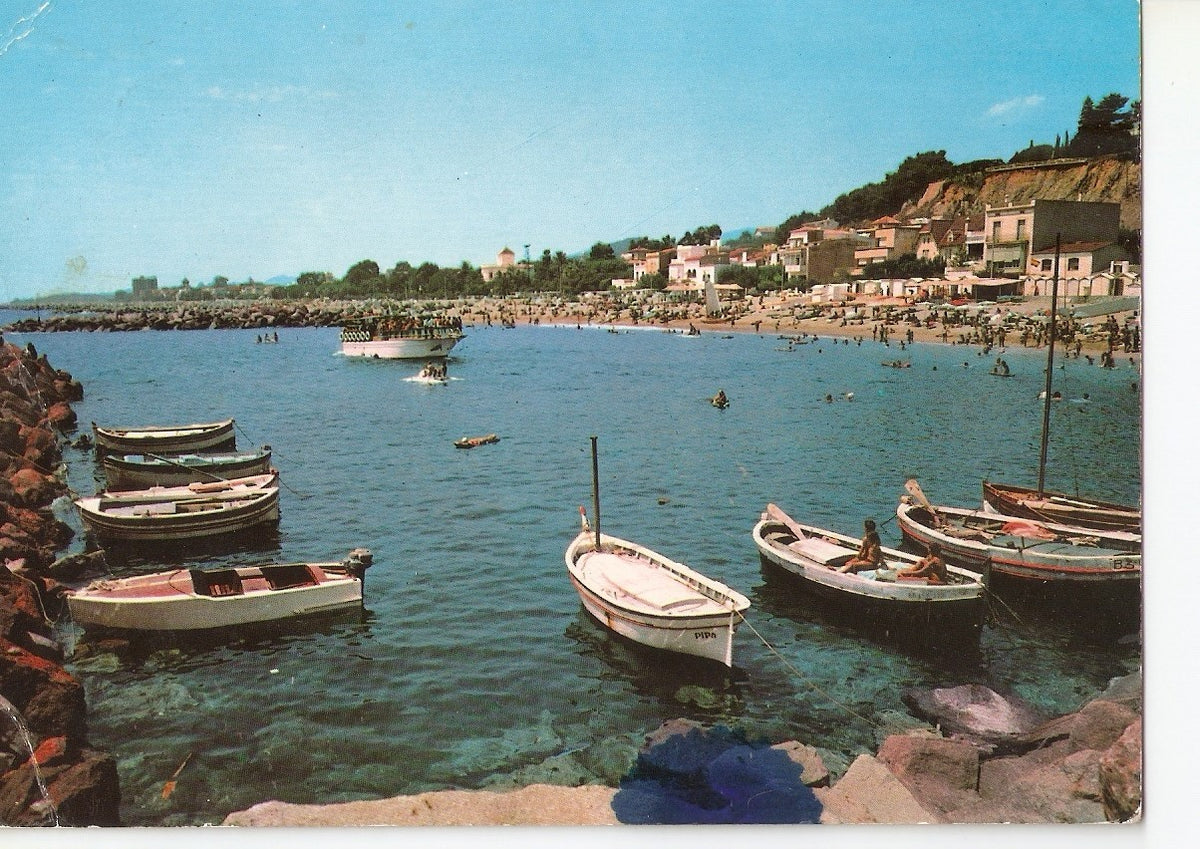 Postal 037924 : Caldetas. Una de las playas