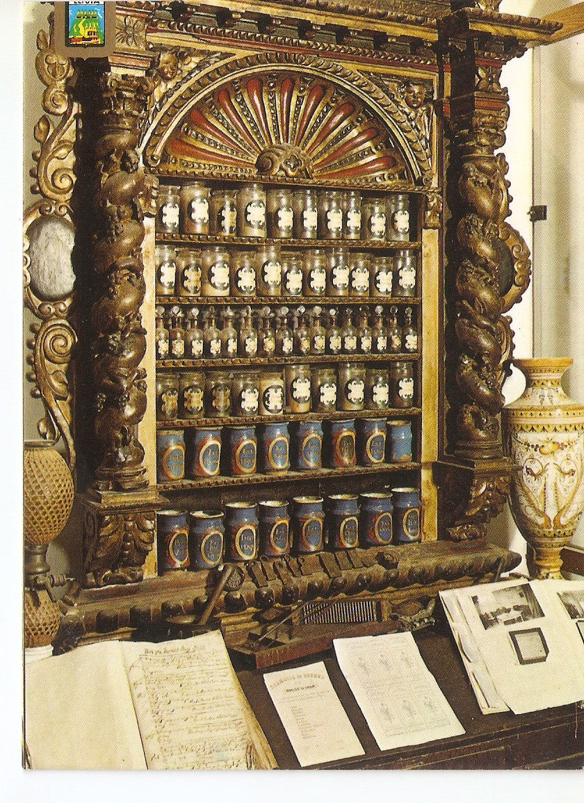 Postal 038107 : Llivia (Girona). Farmacia. Ull de lApotecari
